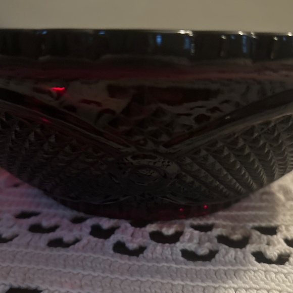 Vintage Avon 1876 Cape Cod 9 inch Ruby Red Serving Bowl for Valentine's Day!♥️ - Picture 2 of 4